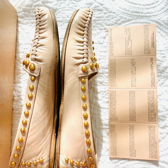 Authentic leather Prada studded flats. - Picture 3 of 12